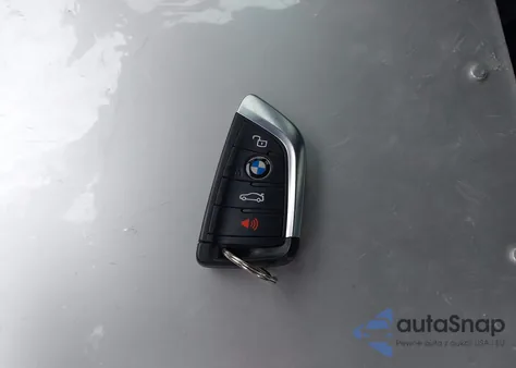 2021 BMW 330I z USA, uszkodzony, nr VIN 3MW5R1J0XM8C09190